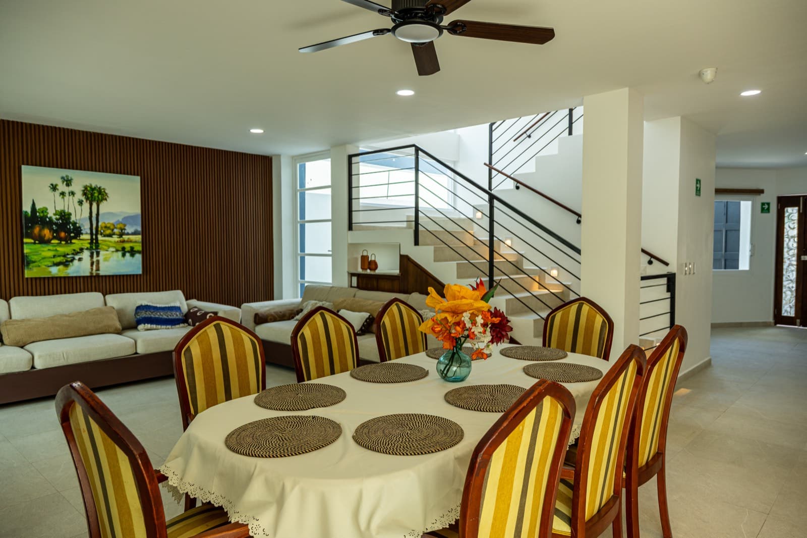 Comedor con servicio diario
